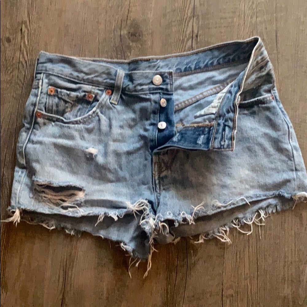 Levi Jean Shorts